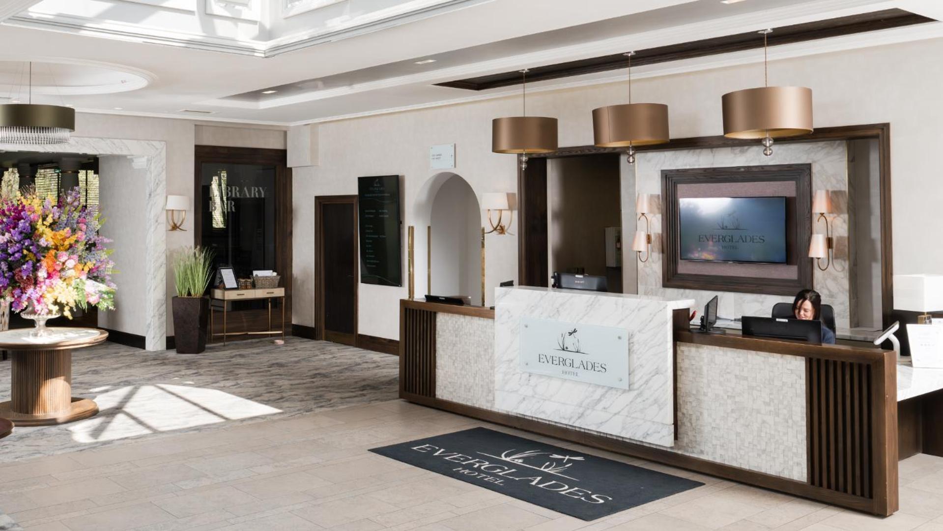 Everglades Hotel Лъндъндери Екстериор снимка